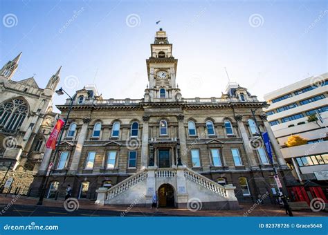 Dunedin Town Hall .